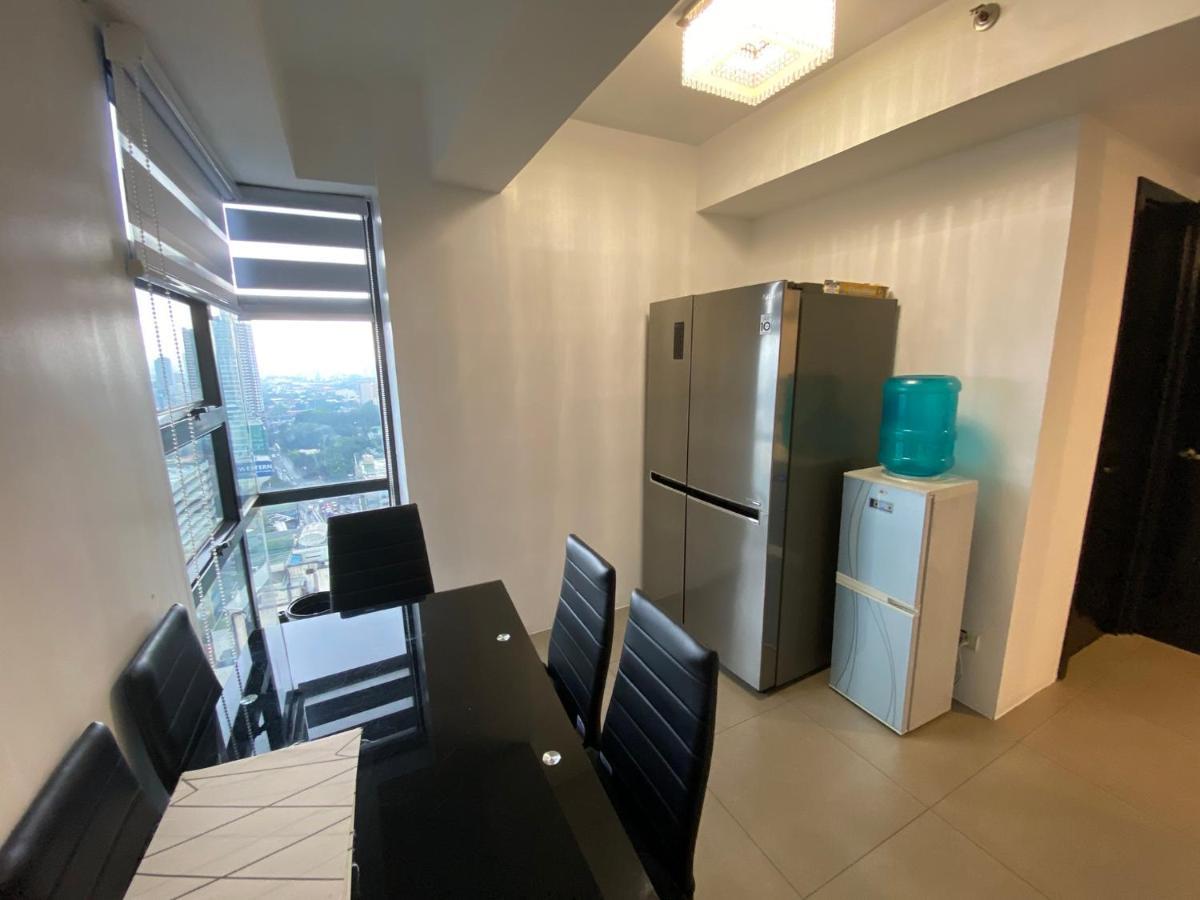 Penthouse Suite At Porto Vita Towers In Cubao Quezon City マニラ市 エクステリア 写真