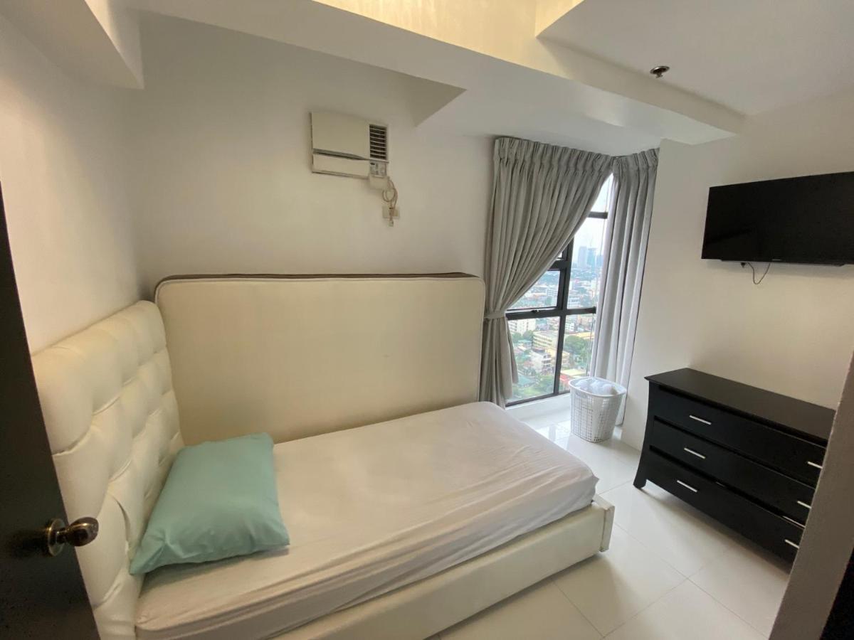 Penthouse Suite At Porto Vita Towers In Cubao Quezon City マニラ市 エクステリア 写真