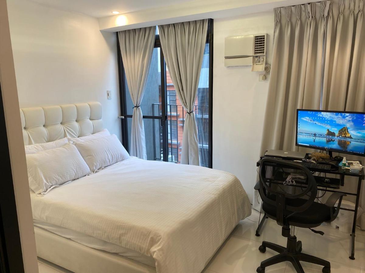 Penthouse Suite At Porto Vita Towers In Cubao Quezon City マニラ市 エクステリア 写真